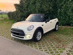 Beige Usata 2018 Mini Cooper D Business Due volumi | 13.800 € (Super prezzo)