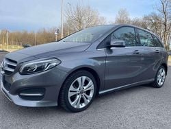 Grigio Usata 2017 Mercedes B180 Premium Monovolume | 14.990 € (Buon prezzo)