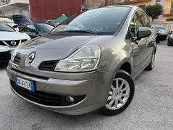 Oro Usata 2009 Renault Modus Dynamique Monovolume | 2499 € (Ottimo prezzo)