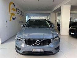Blu pastello Usata 2021 Volvo XC40 Momentum SUV | 21.500 € (Ottimo prezzo)
