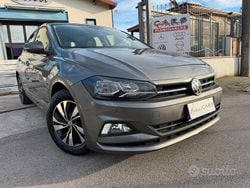 Grigio Usata 2018 VW Polo Highline Tre volumi | 10.300 € (Buon prezzo)