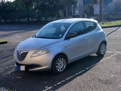 Argento Usata 2014 Lancia Ypsilon Platinum Due volumi | 5000 € (Buon prezzo)
