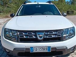 Bianco Usata 2015 Dacia Duster SUV | 6600 € (Buon prezzo)