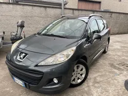 Grigio Usata 2011 Peugeot 207 Station wagon | 3200 € (Buon prezzo)