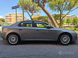 Usata 2007 Alfa Romeo 159 Distinctive Tre volumi | 2350 € (Ottimo prezzo)