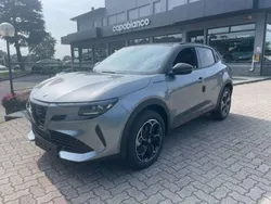 Grigio Nuova 2025 Alfa Romeo Junior Edizione Speciale SUV | 29.890 € (Buon prezzo)