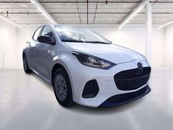 Bianco pastello Nuova 2025 Mazda 2 Prime-Line Tre volumi | 18.900 € (Buon prezzo)