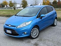 Blu Usata 2010 Ford Fiesta Titanium Tre volumi | 3000 € (Buon prezzo)