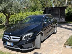 Usata 2015 Mercedes GLA220 SUV | 17.000 € (Buon prezzo)