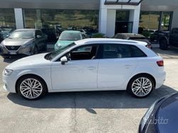 Bianco Usata 2019 Audi A3 Sport Tre volumi | 18.500 € (Buon prezzo)