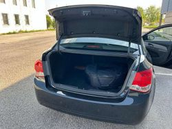 Nero Usata 2010 Chevrolet Cruze LS Tre volumi | 4900 €