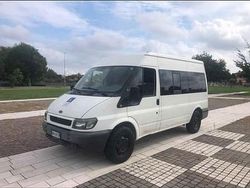 Bianco Usata 2000 Ford Transit Monovolume | 10.500 €