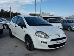 Bianco Usata 2013 Fiat Punto Lounge Due volumi | 4500 € (Buon prezzo)