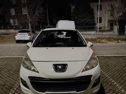 Usata 2009 Peugeot 207 Station wagon | 4200 € (Cara)