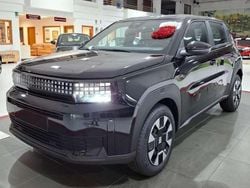 Nero Nuova 2025 Fiat Panda SUV | 18.850 €