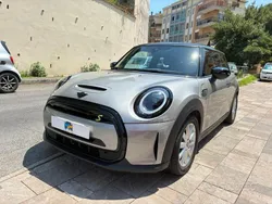 Grigio Usata 2023 Mini Cooper SE Classic Due volumi | 19.990 € (Ottimo prezzo)