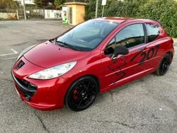 Rosso Usata 2008 Peugeot 207 Coupé | 2899 € (Buon prezzo)