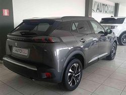 Grigio(met.) Usata 2021 Peugeot 2008 Active SUV | 15.900 € (Buon prezzo)