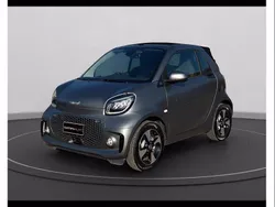 Grigio scuro opaco Usata 2023 Smart ForTwo Electric Drive Passion Cabrio | 16.500 € (Buon prezzo)