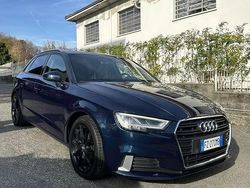 Blu/azzurro Usata 2018 Audi A3 Sport Tre volumi | 17.200 € (Buon prezzo)
