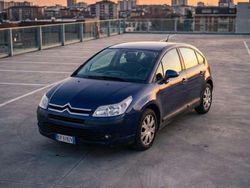 Usata 2006 Citroën C4 Tre volumi | 2447 € (Molto cara)