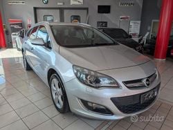 Grigio Usata 2013 Opel Astra Cosmo Station wagon | 3999 € (Buon prezzo)