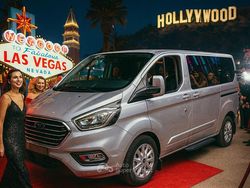 Argento Usata 2021 Ford Tourneo Titanium Monovolume | 38.400 € (Molto cara)