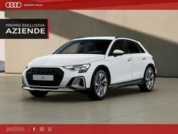 Bianco arkona Nuova 2025 Audi A3 e-tron Advanced Plus Due volumi | 37.200 € (Super prezzo)