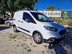 Bianco Usata 2019 Ford Tourneo Courier Sport Monovolume | 7990 € (Buon prezzo)
