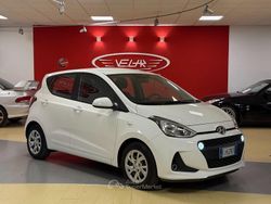 Bianco Usata 2017 Hyundai i10 Comfort Due volumi | 7490 € (Buon prezzo)