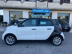Bianco(met.) Usata 2016 Smart ForFour Tre volumi | 10.490 € (Molto cara)