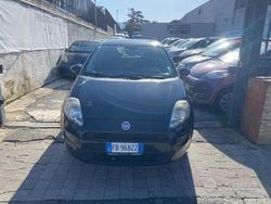 Nero Usata 2013 Fiat Punto Easy Tre volumi | 3500 € (Buon prezzo)