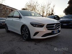 Bianco Usata 2021 Mercedes 180 Tre volumi | 17.900 € (Super prezzo)