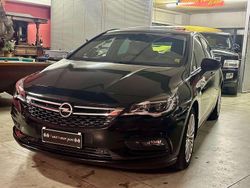 Nero Usata 2017 Opel Astra Innovation Tre volumi | 13.800 € (Cara)