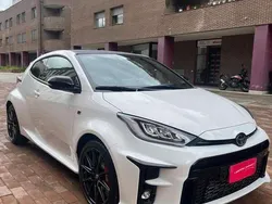 Bianco Usata 2022 Toyota Yaris Tre volumi | 36.990 € (Ottimo prezzo)
