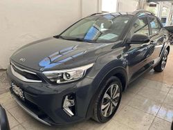 Vari colori Usata 2021 Kia Stonic Style SUV | 12.900 € (Buon prezzo)