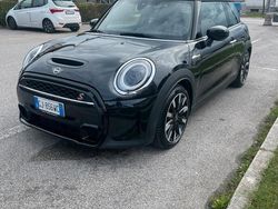 Nero Usata 2022 Mini Cooper S Due volumi | 27.000 € (Buon prezzo)