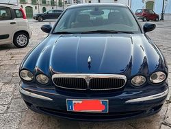 Blu Usata 2003 Jaguar X-type Tre volumi | 6500 € (Molto cara)