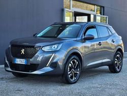 Grigio scuro Usata 2021 Peugeot 2008 Allure SUV | 18.900 € (Buon prezzo)