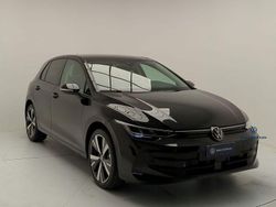 Usata 2024 VW Golf VIII Life Due volumi | 29.500 € (Buon prezzo)