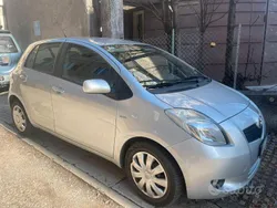 Argento Usata 2008 Toyota Yaris Due volumi | 3990 € (Buon prezzo)