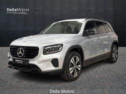 Argento Nuova 2025 Mercedes GLB200 SUV | 45.741 € (Buon prezzo)