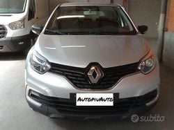 Grigio Usata 2018 Renault Captur SUV | 8499 € (Buon prezzo)