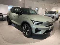 Sage green Nuova 2025 Volvo EX40 Plus SUV | 47.900 €