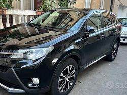 Nero Usata 2015 Toyota RAV4 SUV | 11.500 €