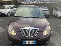Viola Usata 2011 Lancia Ypsilon Due volumi | 3500 € (Buon prezzo)