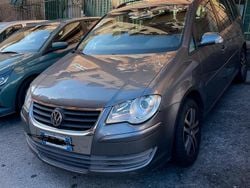 Grigio Usata 2006 VW Touran Monovolume | 2500 € (Buon prezzo)