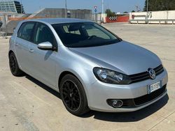 Argento Usata 2009 VW Golf VI Highline Tre volumi | 7000 € (Cara)