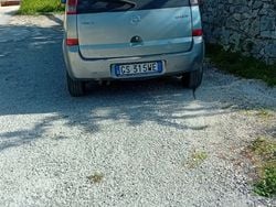 Grigio Usata 2004 Opel Meriva Monovolume | 1500 € (Buon prezzo)