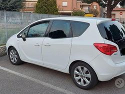 Bianco Usata 2011 Opel Meriva Monovolume | 2000 € (Super prezzo)
